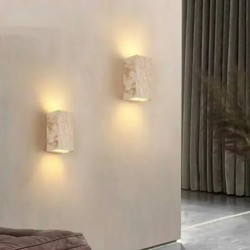 Yellow Travertine Stone Wall M - Outdoor Power Outlet With Remote Control recension och pris